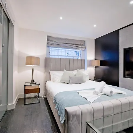 Homestay Imperial Victoria Square London