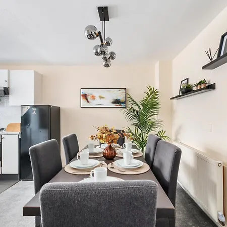 Cozy Near O2 Arena Affittacamere *