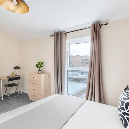 Cozy Near O2 Arena Affittacamere