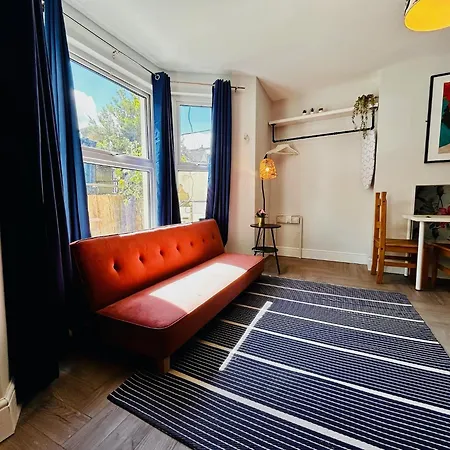 Rest Boutique Acton Londres