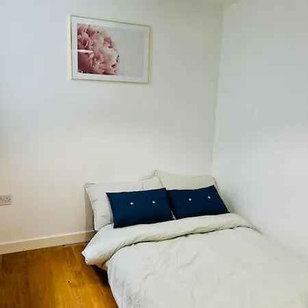 Luxury Flat In London, *