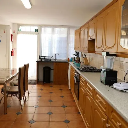Ferienhaus The Entire 4 Bedroom House Near Victoria Park And In Bow E3 *