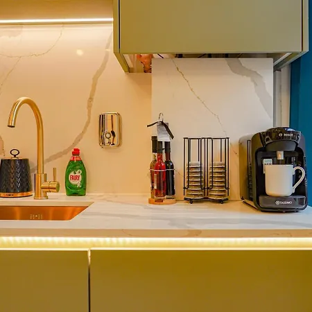 Apartamento New Luxurious Stunning Block In