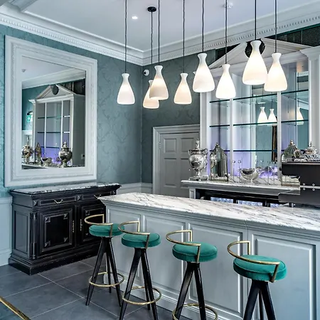 No. 30 Knightsbridge