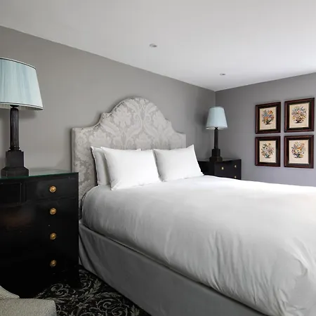 No. 30 Knightsbridge Hotel