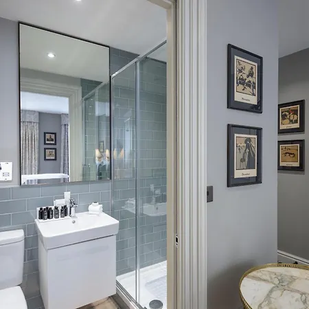 No. 30 Knightsbridge