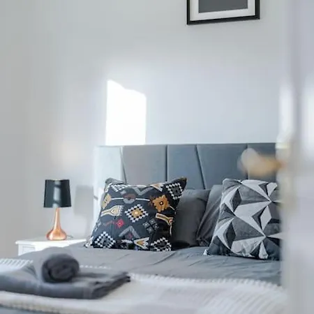 Putney Haven 3bd 2 Bath Sleeps 8