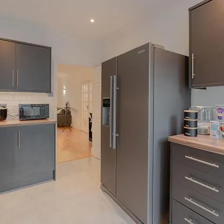 Apartment Putney Haven 3bd 2 Bath Sleeps 8