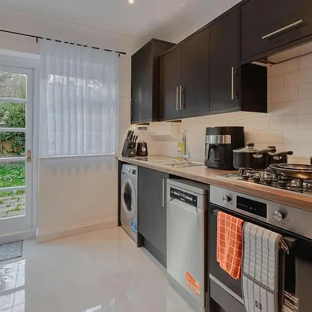 Putney Haven 3bd 2 Bath Sleeps 8 Apartment London