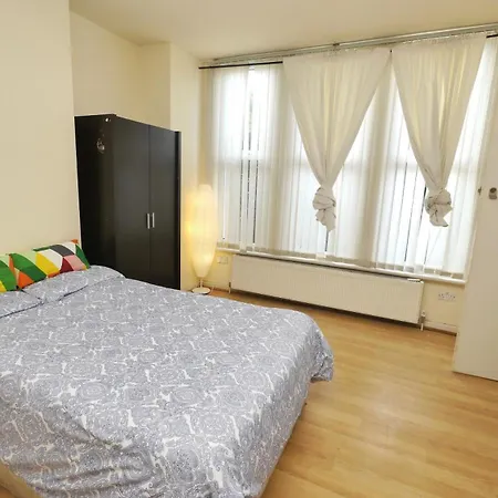 Aparthotel Studio 20 Ash London