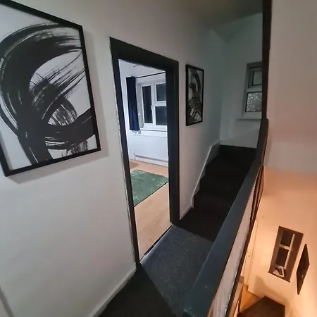 Colebert Avenue Homestay *
