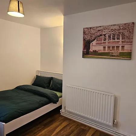 Apartment Entire Oval *