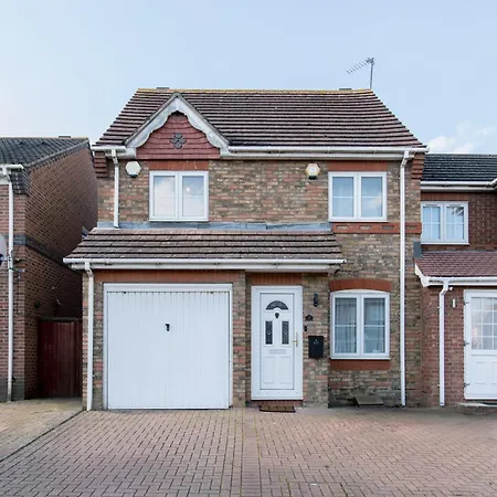3-bed Sanctuary, Free Parking - Barking Riverside Thamesmead (Greater London)