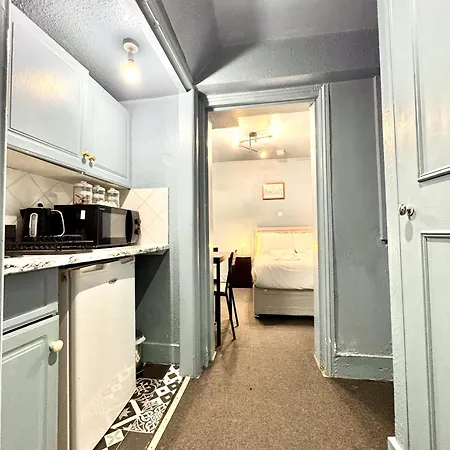 Kensington Gardens 3* Londýn