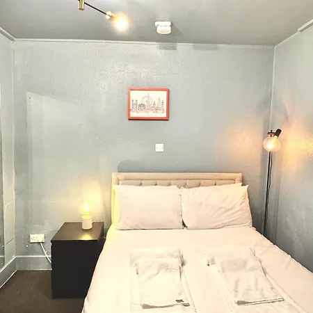 Aparthotel Kensington Gardens 3*