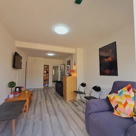Apartment Modern 3 Bedroom - Docklands