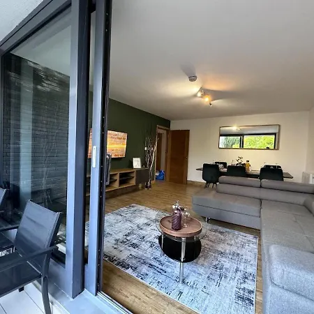 The Edge Ft1 Apartment