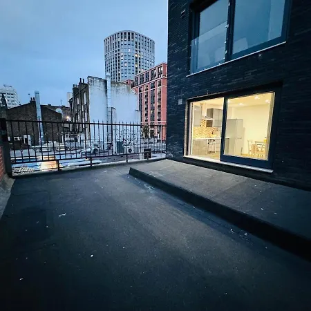 The Edge Ft1 Apartment *