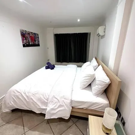 Stunning Duplex Penthouse With Shard Views Apartment London