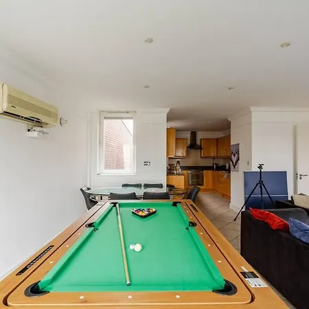 Stunning Duplex Penthouse With Shard Views London
