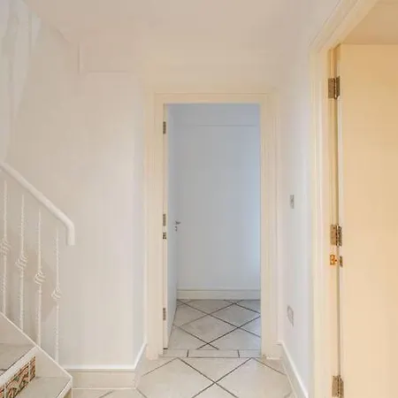 Stunning Duplex Penthouse With Shard Views London