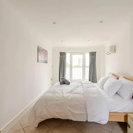 Stunning Duplex Penthouse With Shard Views * London