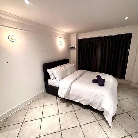 Stunning Duplex Penthouse With Shard Views London