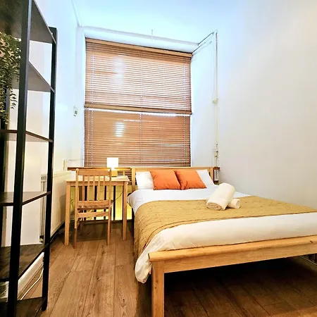 Duplex With 3 Bedrooms And Large Sofa-bed Back Patio, Near Angel And King's Cross Station Londres