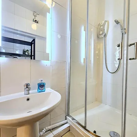 Appartement Duplex With 3 Bedrooms And Large Sofa-bed Back Patio, Near Angel And King's Cross Station *