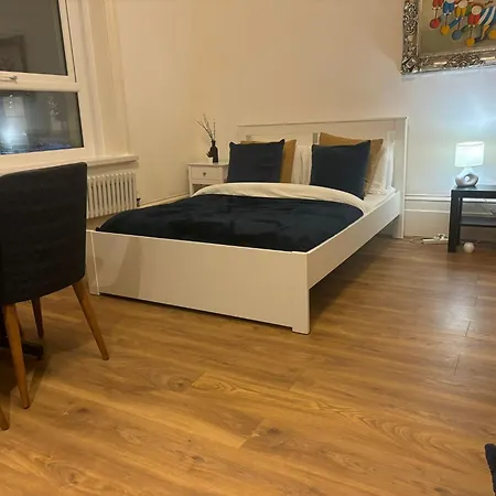 Zee Homes W6 London
