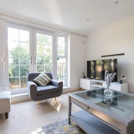 Brilliant Bromley, Spacious, Garden, Free Parking 布罗姆利