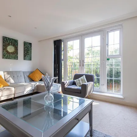 公寓 Brilliant Bromley, Spacious, Garden, Free Parking