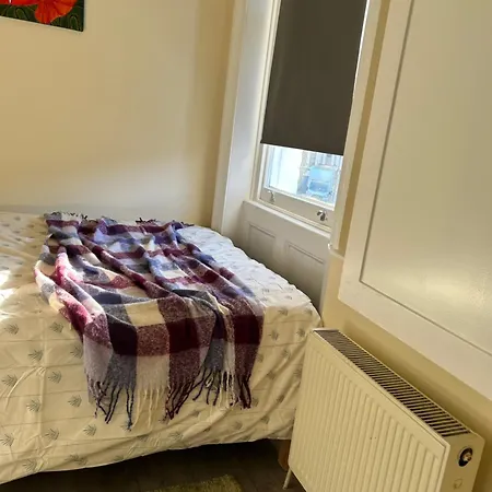 Apartment One Bedroom Newly Refurbished Flat