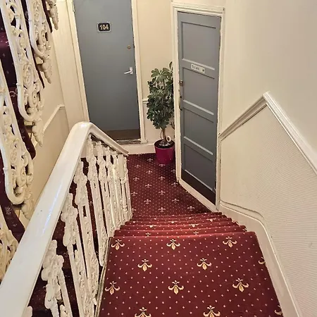 Hotel Hyde Park Court 2*