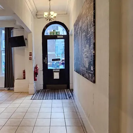 Hotel Hyde Park Court