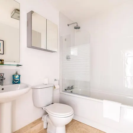 Fantastic Earls Court Flat *