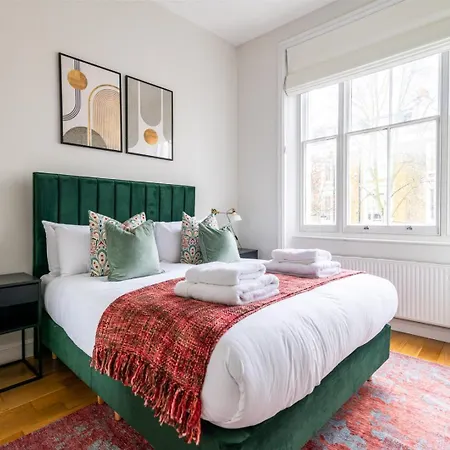 Fantastic Earls Court Flat *