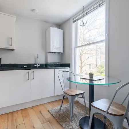 Fantastic Earls Court Flat Apartment *
