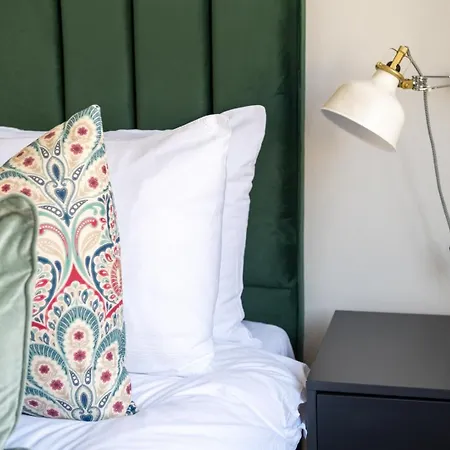 Fantastic Earls Court Flat *