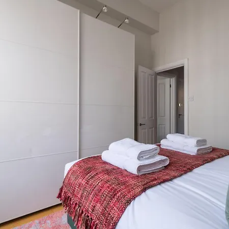 Fantastic Earls Court Flat * London