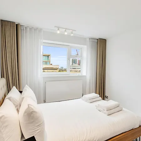 Bright And Spacious Belgravia アパート ロンドン