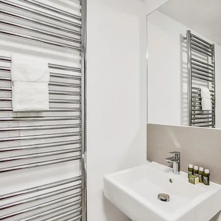 Bright And Spacious Belgravia *