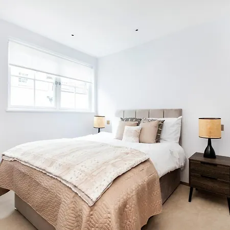 Gorgeous 3 Bed House In Paddington *