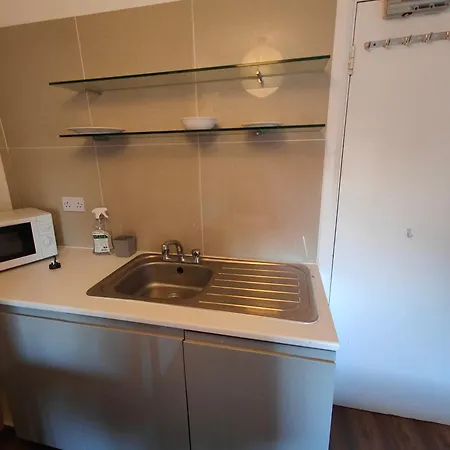 Large House In London's Trendiest Area Homestay London