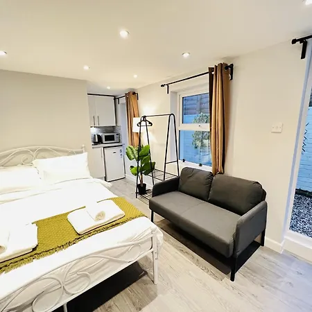 Battersea By Sleepy *