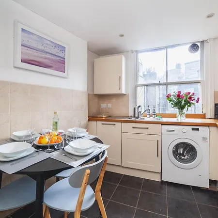 Apartament Hub Townhouse