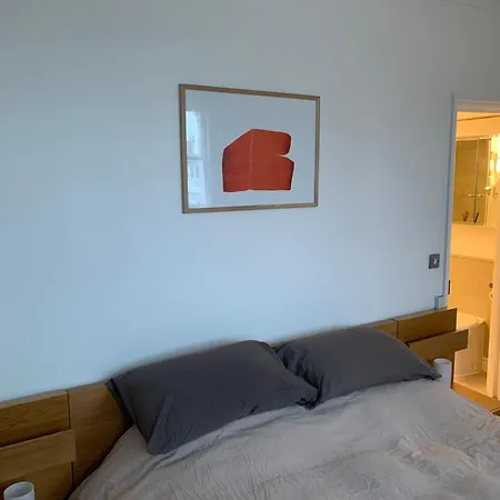 Prime Notting Hill, Luxurious 2 Beds, Roof Terrace * London