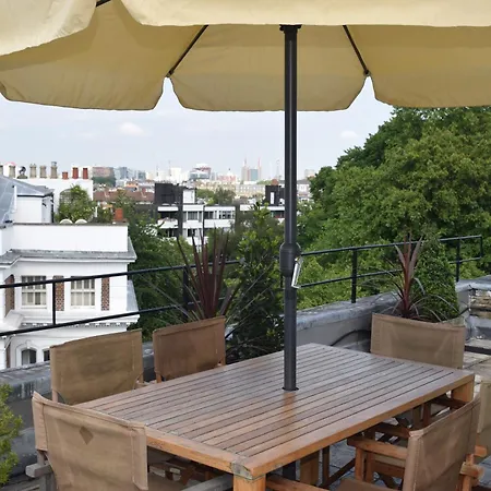 Prime Notting Hill, Luxurious 2 Beds, Roof Terrace *