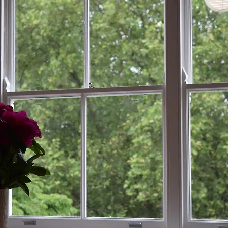 Prime Notting Hill, Luxurious 2 Beds, Roof Terrace