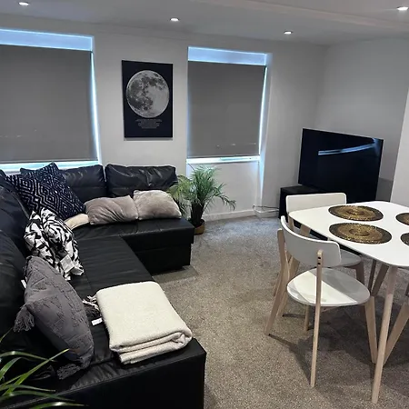 Floor 2bed Flat * Londra